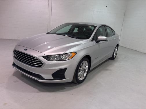 2019 Ford Fusion Hybrid SE