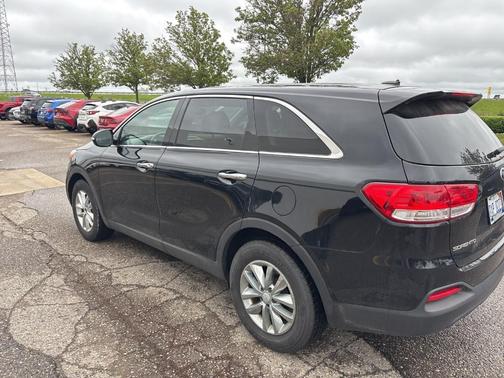 2018 Kia Sorento L
