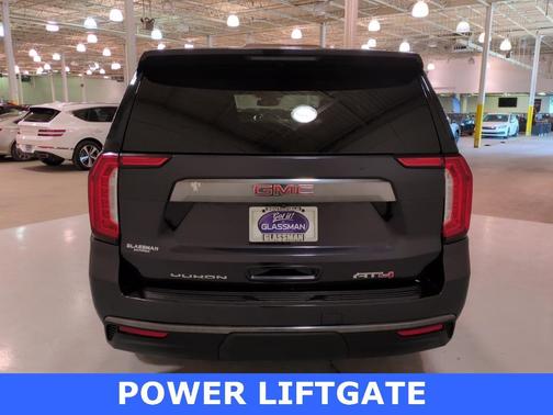 2023 GMC Yukon XL AT4