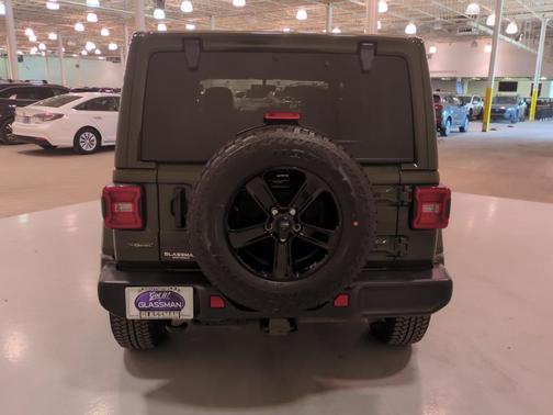 2021 Jeep Wrangler Unlimited Sahara Altitude