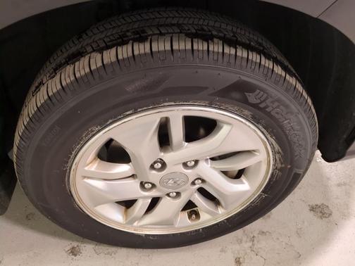 2023 Hyundai VENUE SE