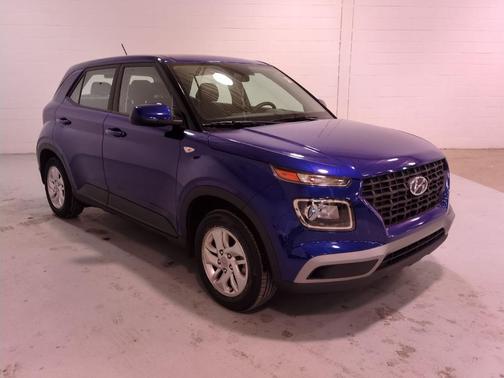 2023 Hyundai VENUE SE