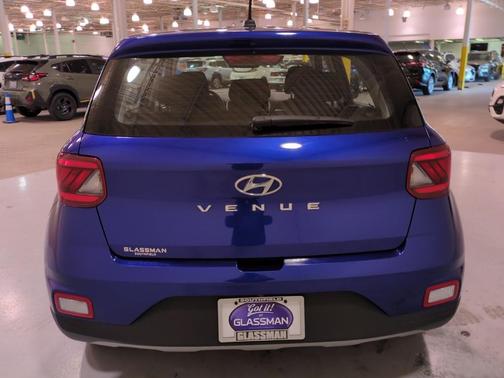 2023 Hyundai VENUE SE