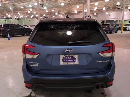 Horizon Blue Pearl 2024 Subaru Forester Premium