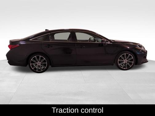 2019 Toyota Avalon XSE