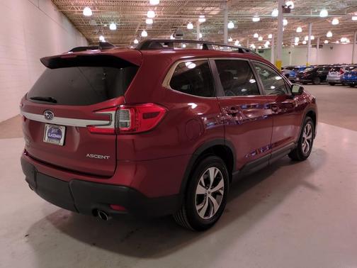 2023 Subaru Ascent Premium 7-Passenger
