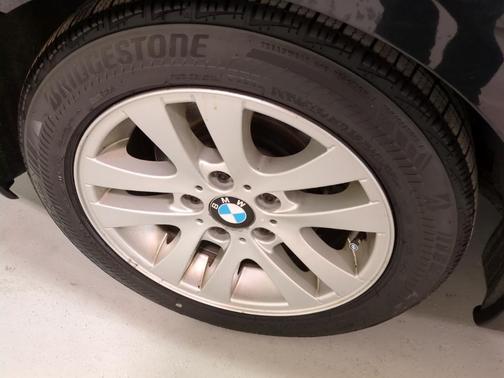 2006 BMW 325 xiT