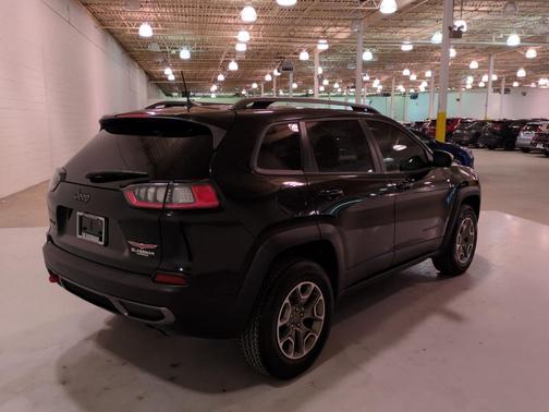 2020 Jeep Cherokee Trailhawk