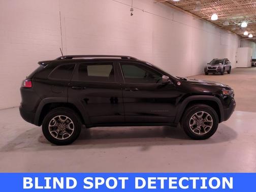 2020 Jeep Cherokee Trailhawk
