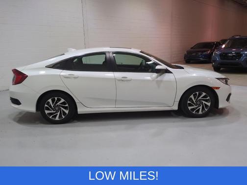 White 2017 Honda Civic EX
