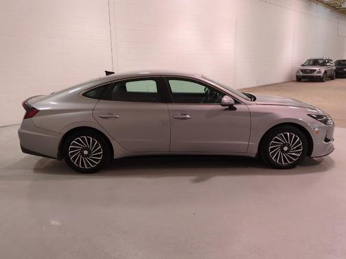 2023 Hyundai SONATA Hybrid SEL