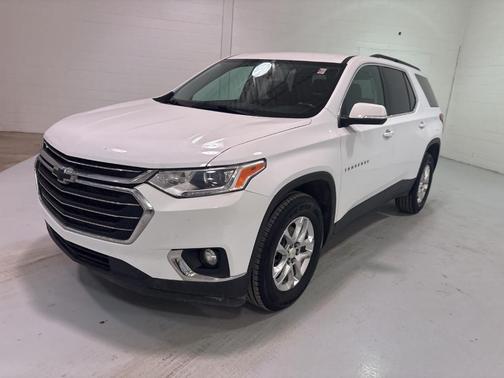 2021 Chevrolet Traverse LT Cloth