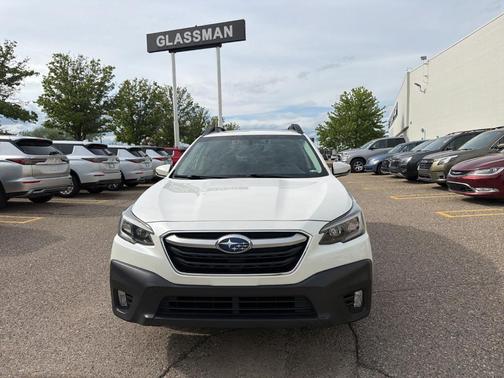 Crystal White Pearl 2021 Subaru Outback Premium