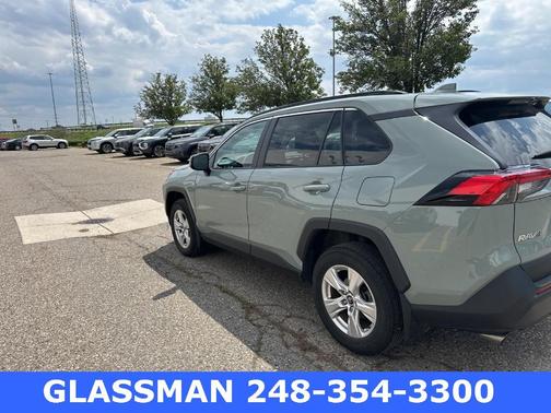 2020 Toyota RAV4 XLE