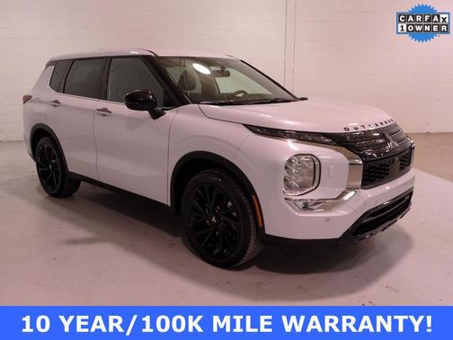 2023 Mitsubishi Outlander SE Black Edition