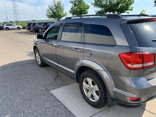 Storm Gray Pearlcoat 2012 Dodge Journey SXT