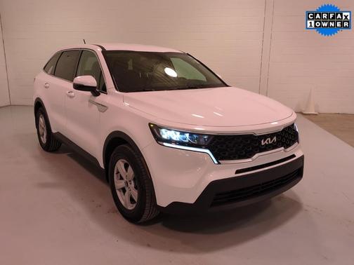 2022 Kia Sorento LX