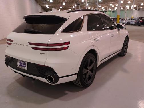 2023 Genesis GV70 2.5T