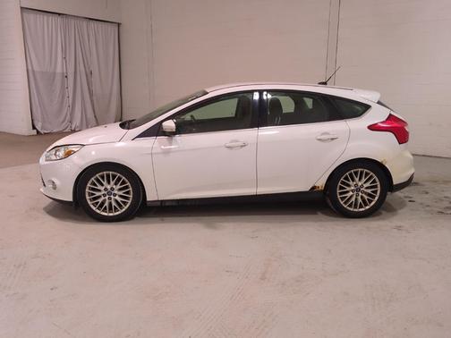 Oxford White 2012 Ford Focus SEL