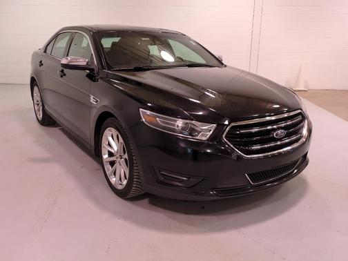 2017 Ford Taurus Limited