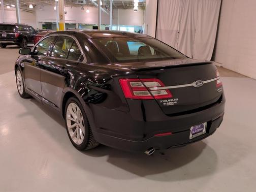 2017 Ford Taurus Limited