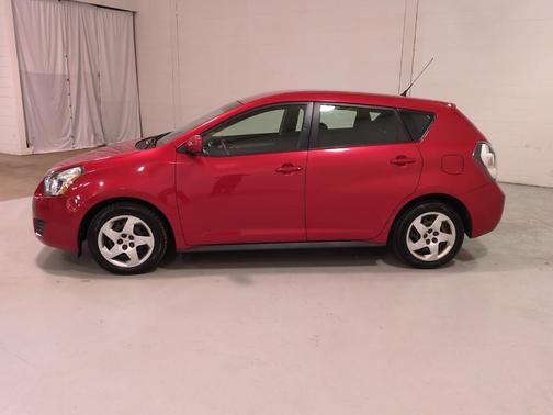 2009 Pontiac Vibe Base