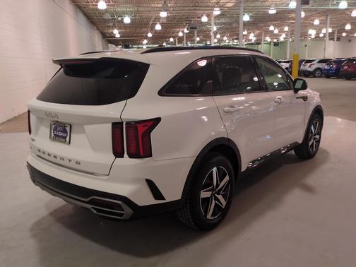 2022 Kia Sorento S