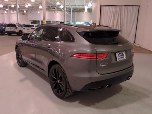 2018 Jaguar F-PACE S