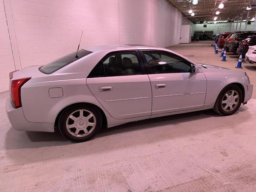 2003 Cadillac CTS 