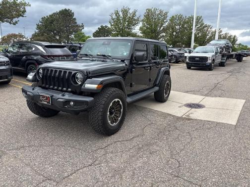 2020 Jeep Wrangler Unlimited Sahara Altitude