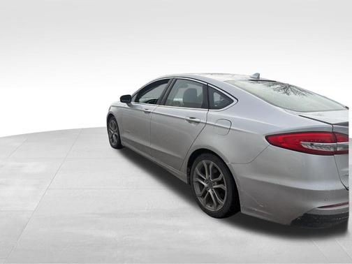 2019 Ford Fusion Hybrid Titanium