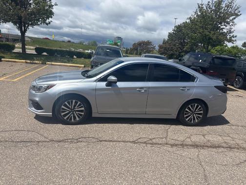 2019 Subaru Legacy 2.5i Premium