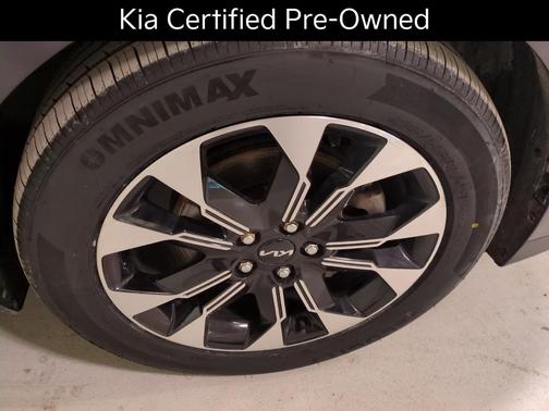 2023 Kia Carnival EX