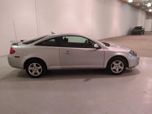 2009 Pontiac G5 Base