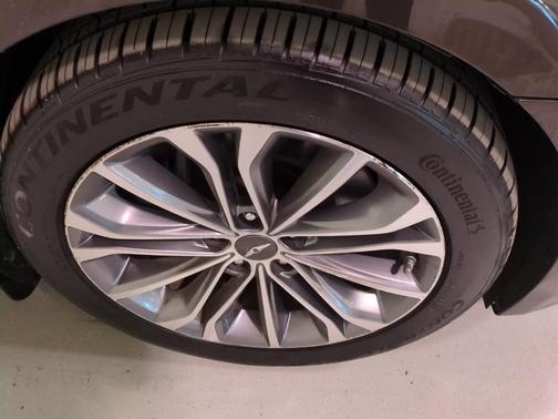 2016 Hyundai Genesis 3.8