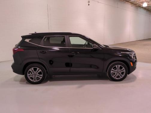 2022 Kia Seltos S