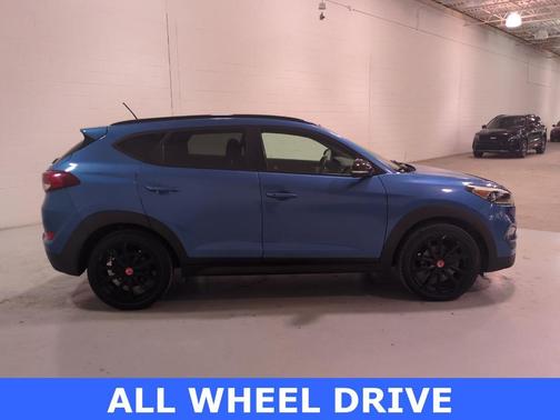 2017 Hyundai TUCSON Night