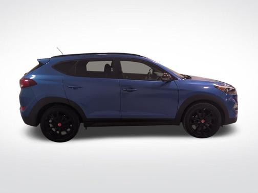 2017 Hyundai TUCSON Night