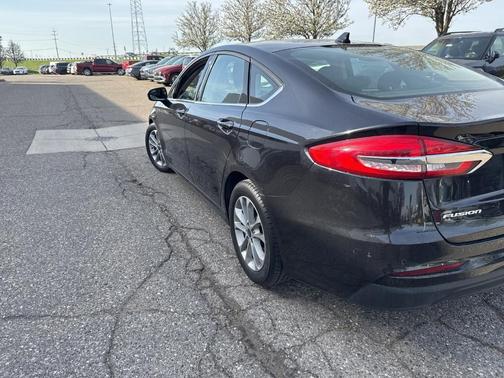 2020 Ford Fusion SE