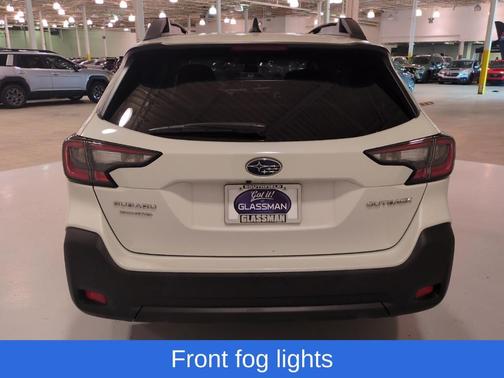 Crystal White Pearl 2023 Subaru Outback Premium