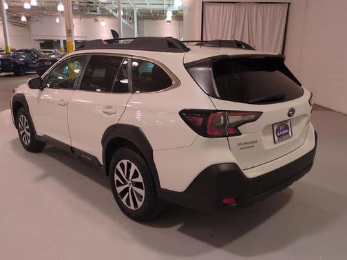 Crystal White Pearl 2023 Subaru Outback Premium