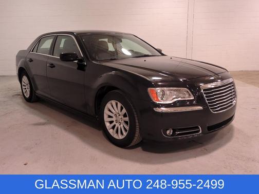Black Clearcoat 2013 Chrysler 300 Base