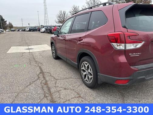 2023 Subaru Forester Premium