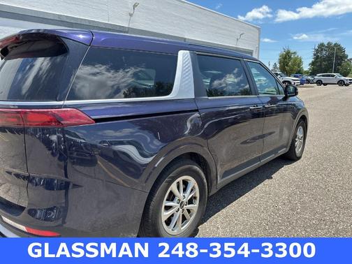 2022 Kia Carnival LXS