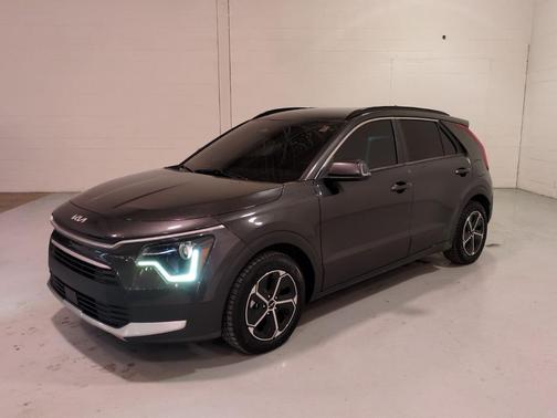2023 Kia Niro EX
