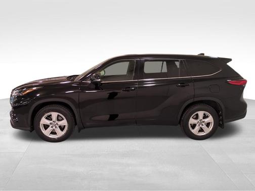 2022 Toyota Highlander L