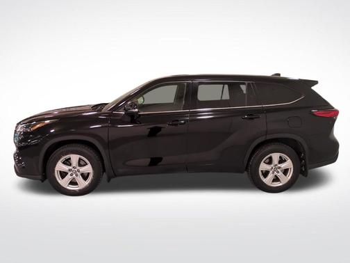 2022 Toyota Highlander L
