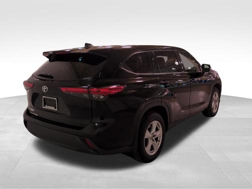 2022 Toyota Highlander L