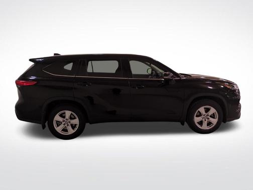 2022 Toyota Highlander L