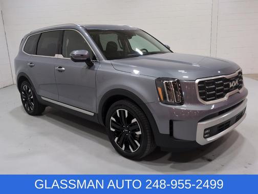 Everlasting Silver 2024 Kia Telluride SX
